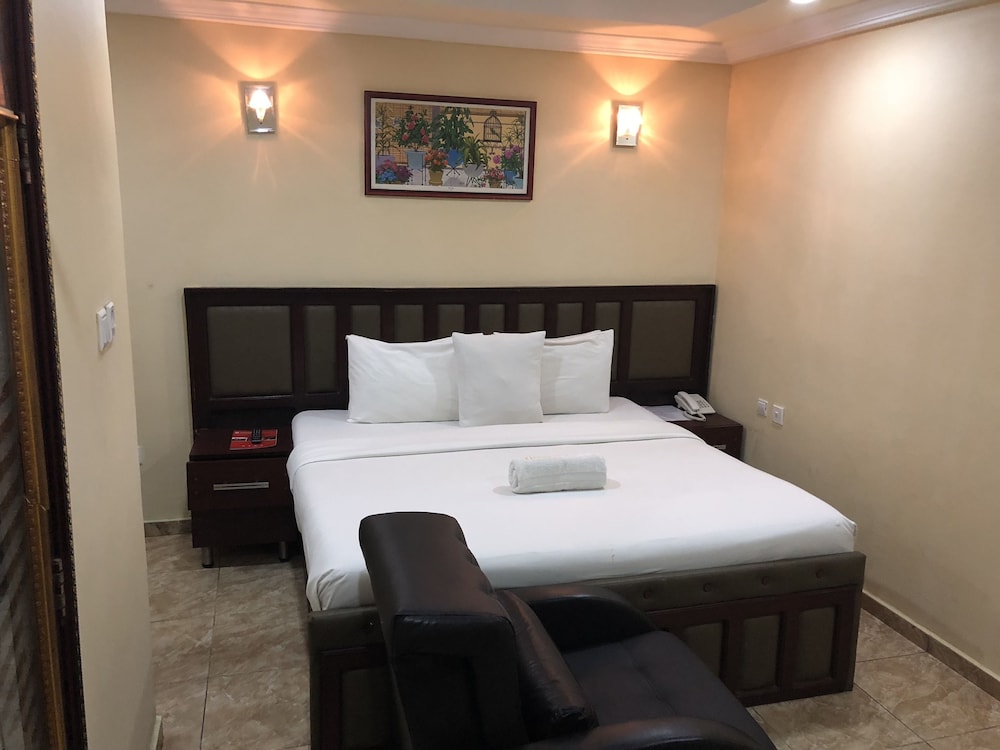 Virginrose Resorts — Lagos — photo 4