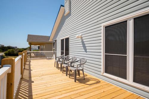 Changes In L'Attitude by Oak Island Accommodations - photo 44
