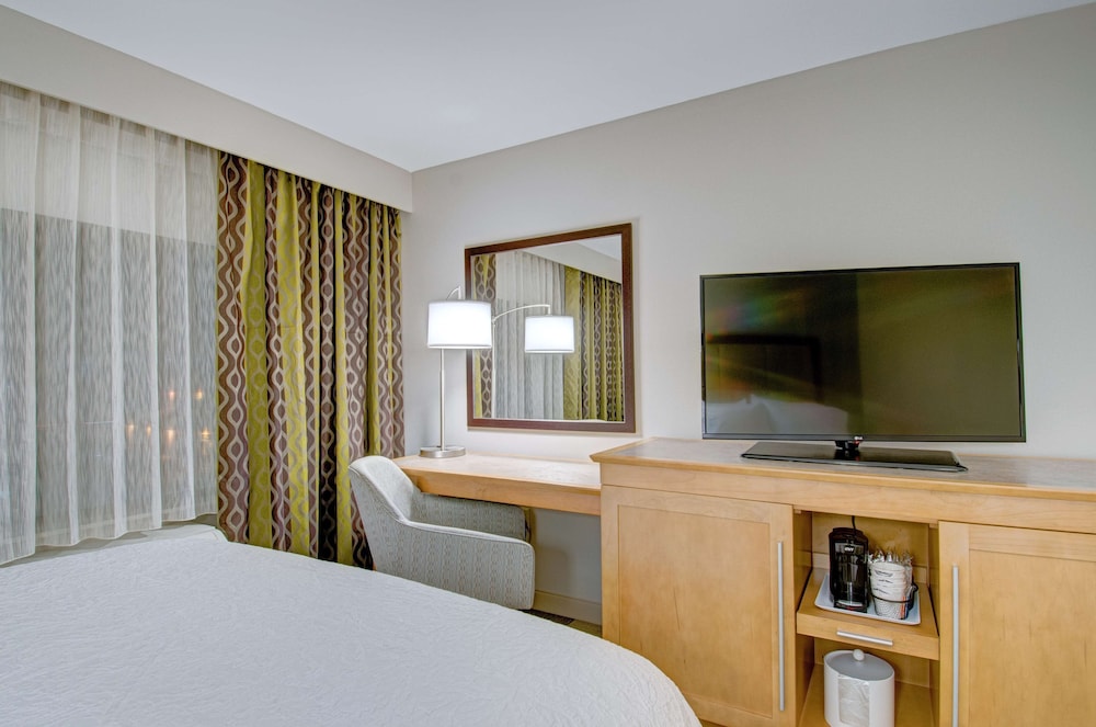 Hampton Inn Boston Westborough - photo 5