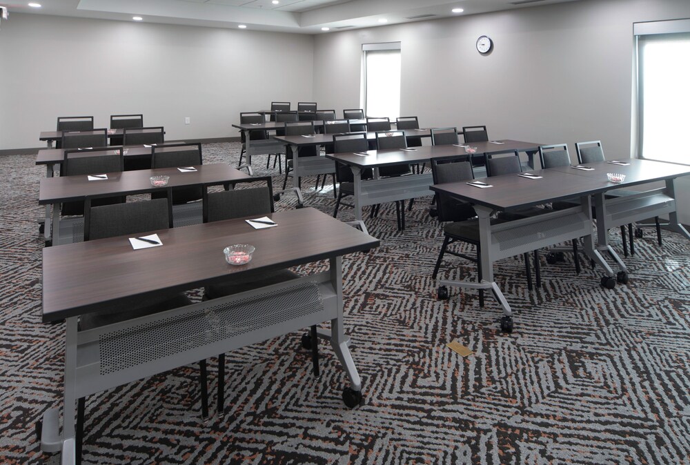 Candlewood Suites Middletown Goshen by IHG - photo 34