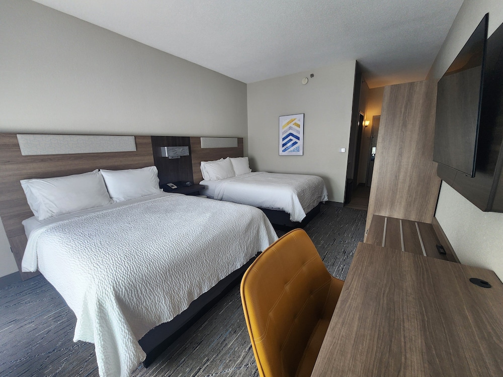 Holiday Inn Express Fredericksburg Southpoint by IHG - photo 15