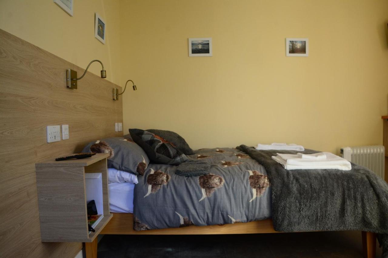 Room at the Back 2 George Street — hotel near Inverness Airport