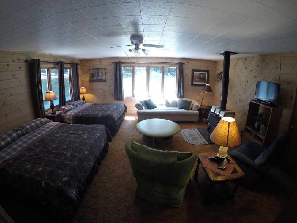 Timber Bay Resort - photo 4