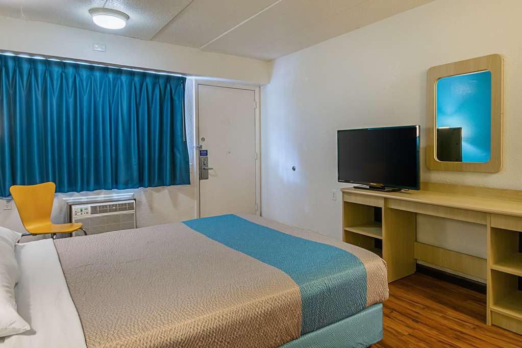 Motel 6 Knoxville TN North - photo 8