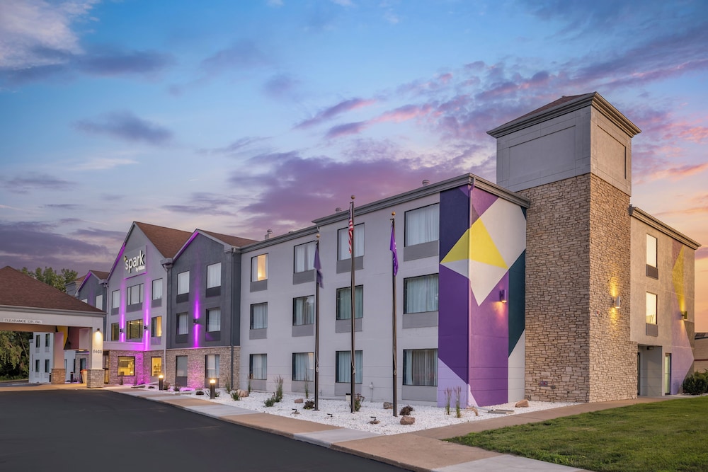 Spark By Hilton La Crosse Onalaska — Onalaska