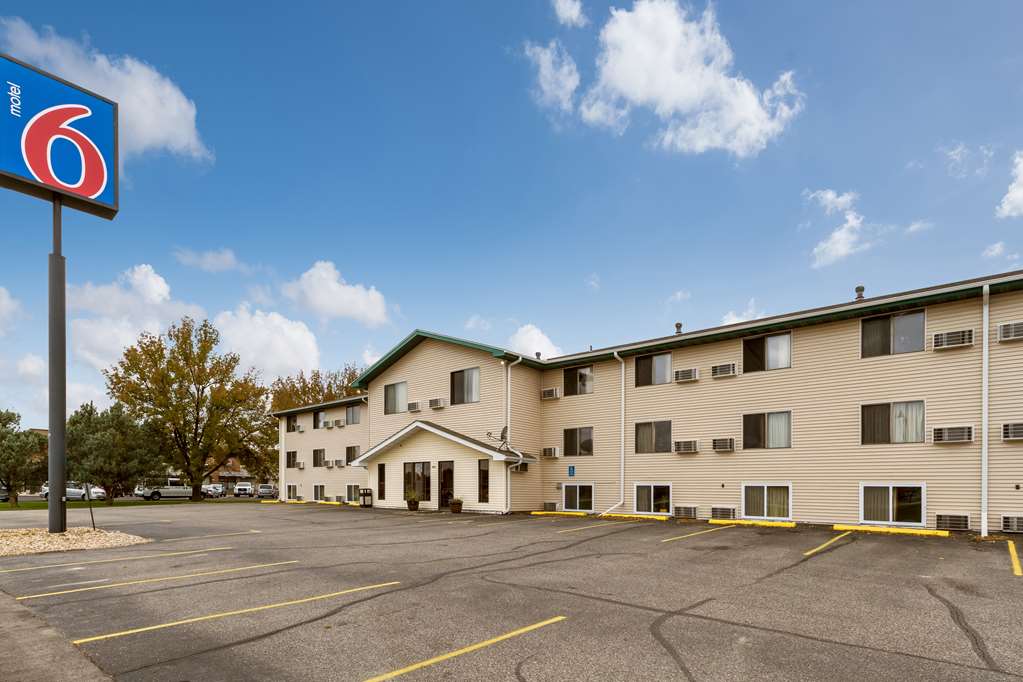 Motel 6 Albert Lea MN - photo 6