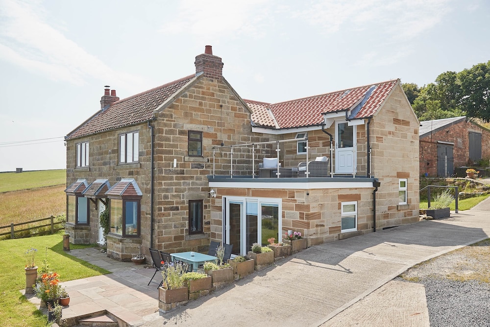 Fairview — 4-Star Luxury Hotel in Scarborough, United Kingdom