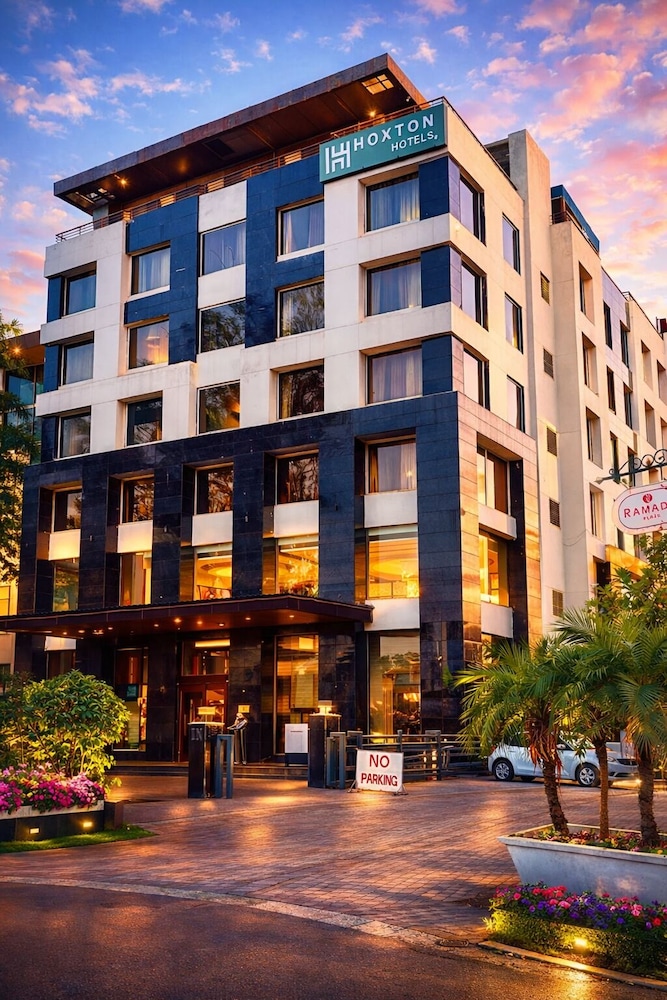 Hoxton Hotels & Resorts in Basi, India