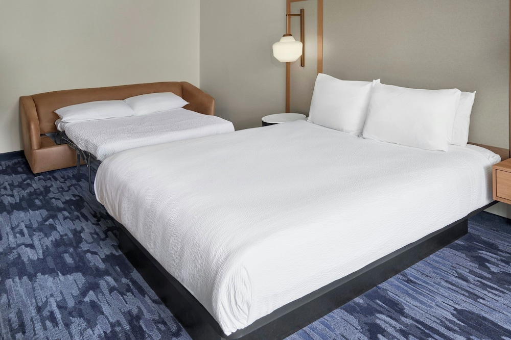 Fairfield Inn & Suites by Marriott Detroit Farmington Hills - photo 5
