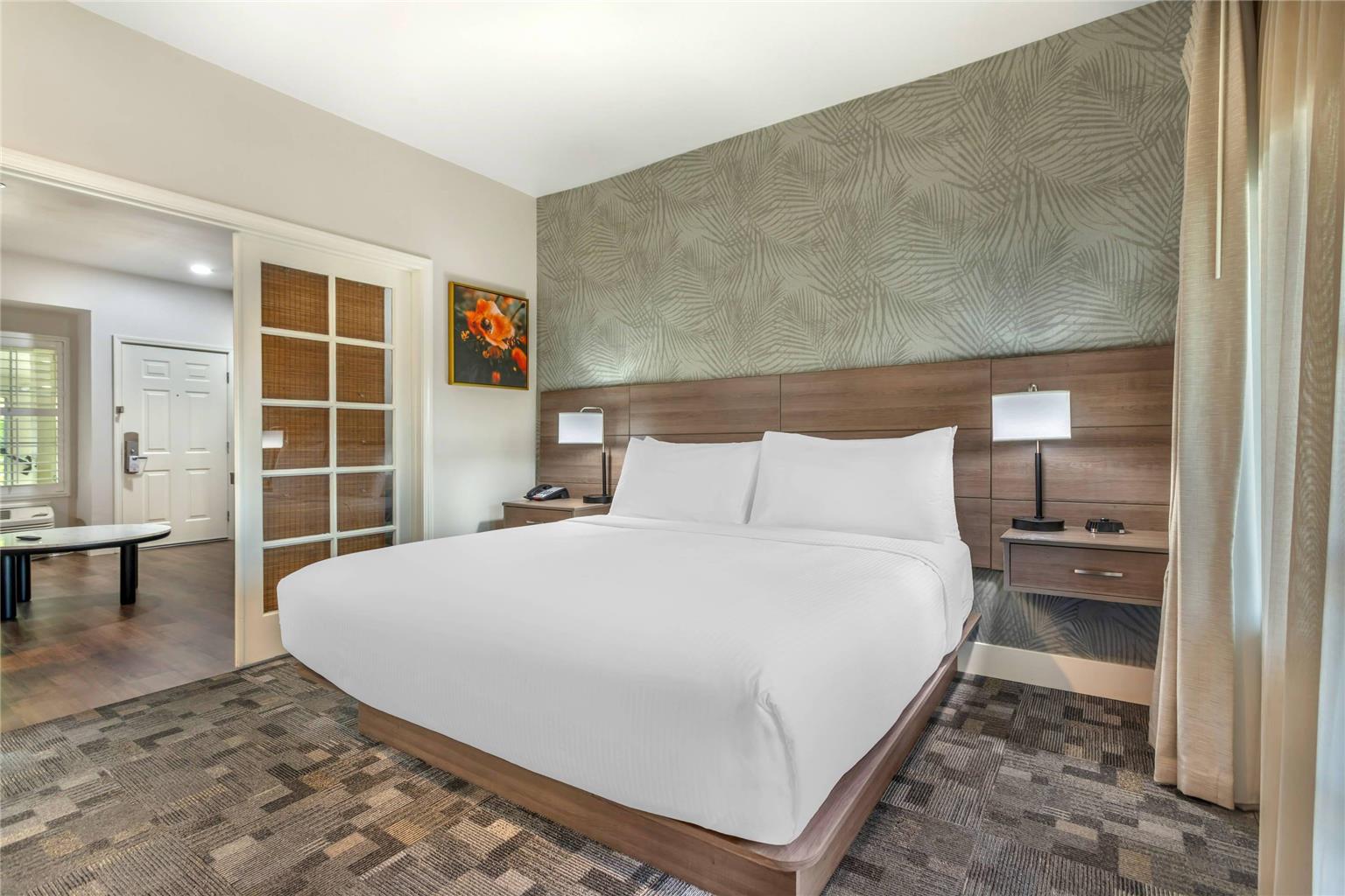 University Park Inn & Suites an Ascend Collection Hotel - photo 44