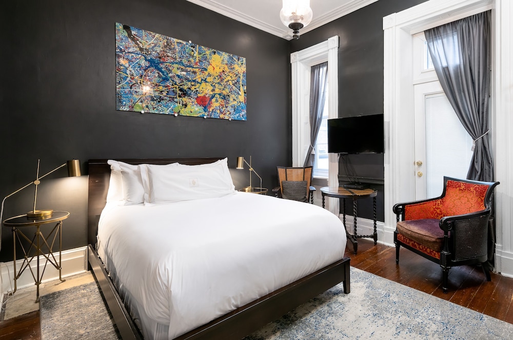 The Dwight D Hotel - photo 8