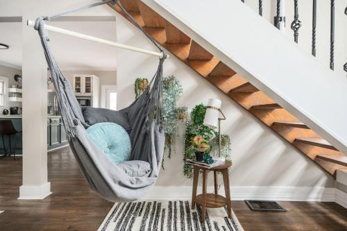 NEW MCM Retreat in Downtown Decatur in Decatur, United States