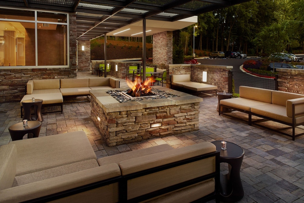 SpringHill Suites by Marriott Atlanta Northwest - photo 22