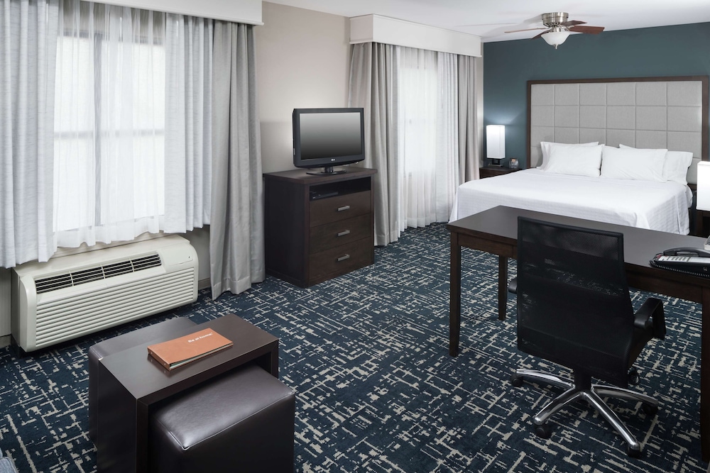 Homewood Suites by Hilton Cedar Rapids North - photo 8