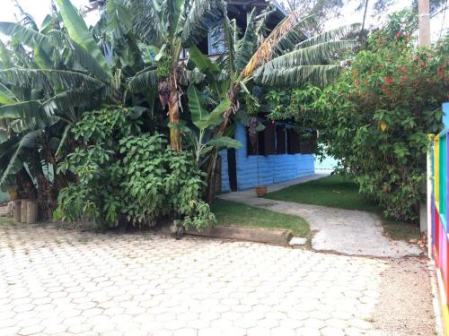 Pé na areia Biocasa com piscina a 1 quadra e meia da Praia in Imbituba, Brasil