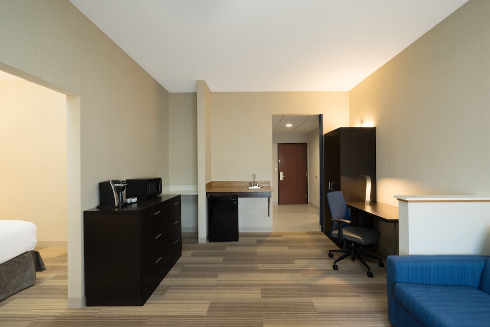 Holiday Inn Express Bloomsburg by IHG - photo 29