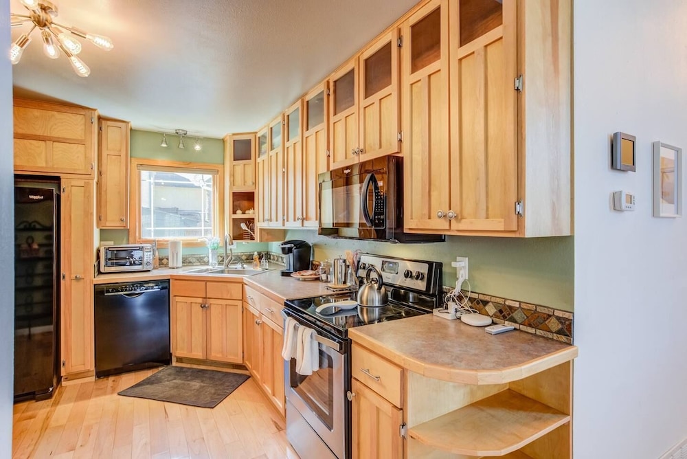 4BR Garden of the Gods Family Getaway - photo 20