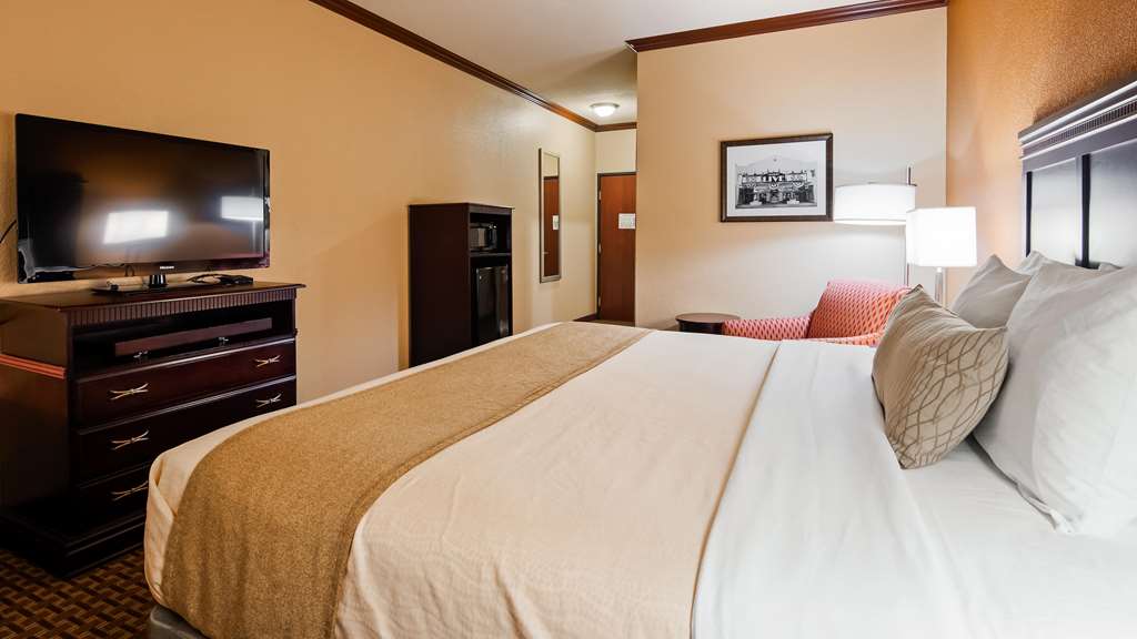Best Western Granbury Inn & Suites - photo 15