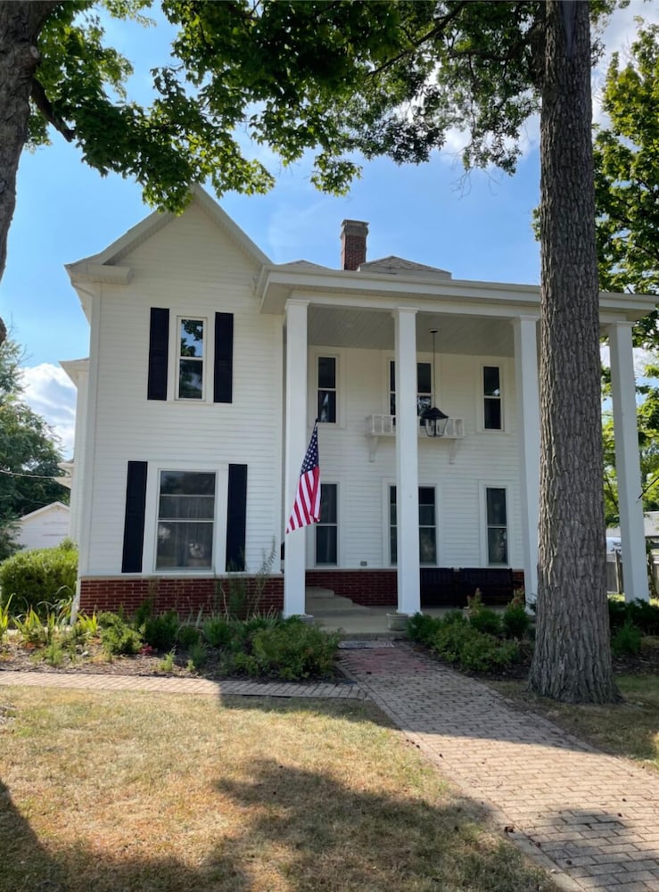 Charleston House Bed & Breakfast Inn — 4-Star Luxury Hotel in Charleston, United States