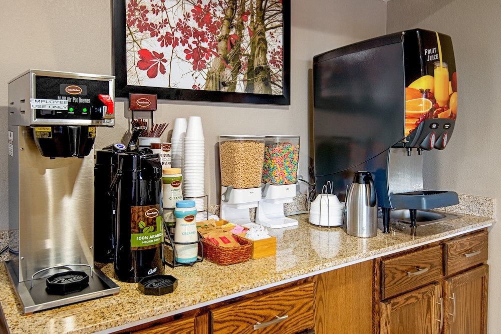 Red Roof Inn Cameron - photo 22