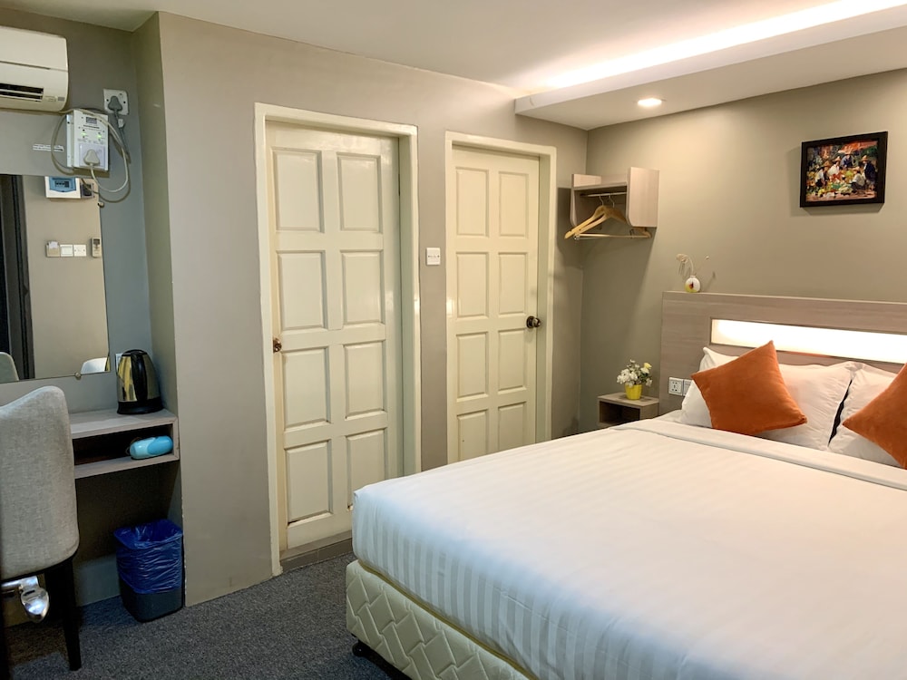 The Vibe Inn - carbon neutral hotel in Yangon