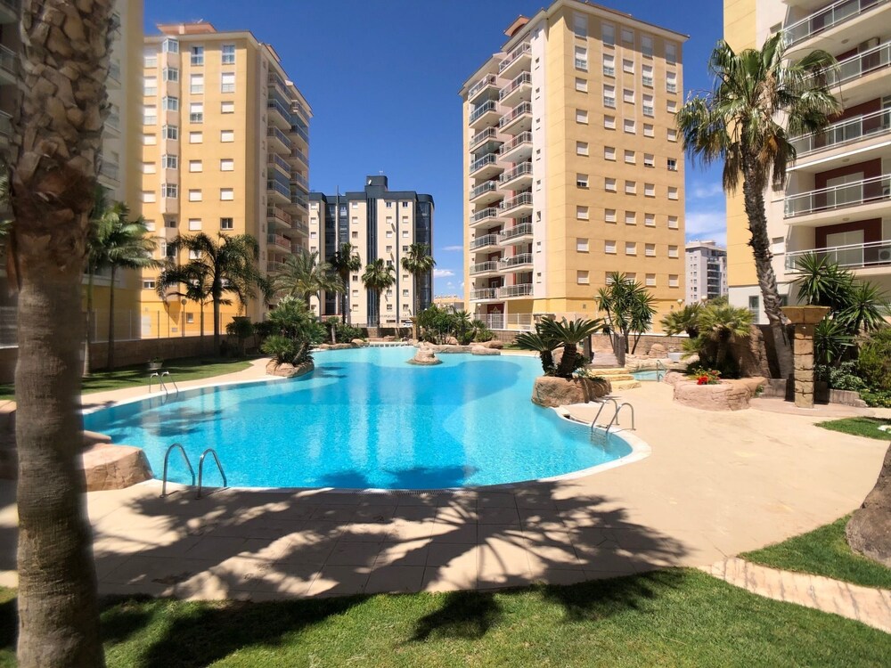 Las Góndolas — 4-Star Luxury Hotel in La Manga Del Mar Menor, Spain