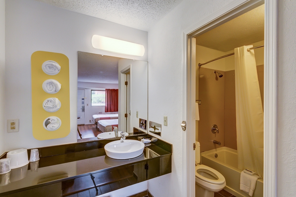 Motel 6 Berea KY - photo 15