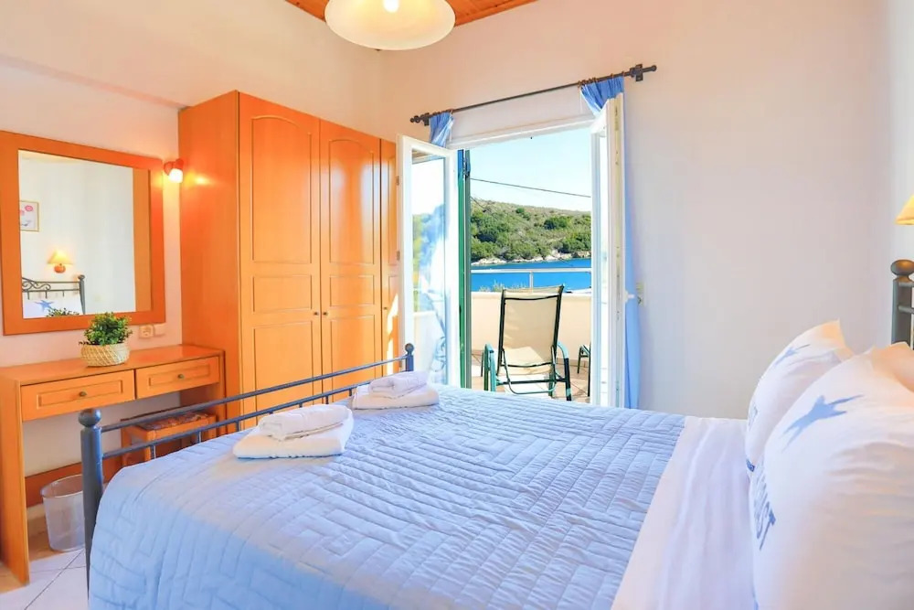 Alexandra Bay Front — Agios Stefanos — photo 3