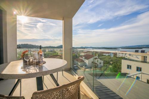 Villa Tramontana apartment 1 — 4-Star Luxury Hotel in Murter, Croatia
