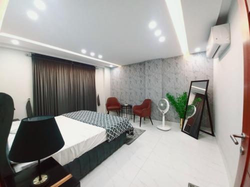 Con Stay Luxury Apartments Bahria Town Lahore — 4-Star Luxury Hotel in Lahore, Pakistan