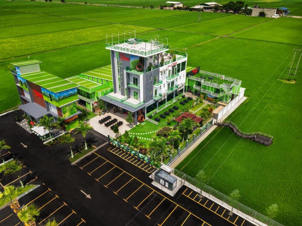 Villa Chee — 5-Star Luxury Hotel in Sabak Bernam, Malaysia