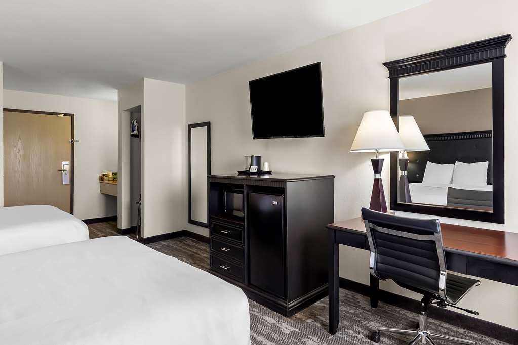 Best Western Saluki Inn - photo 12