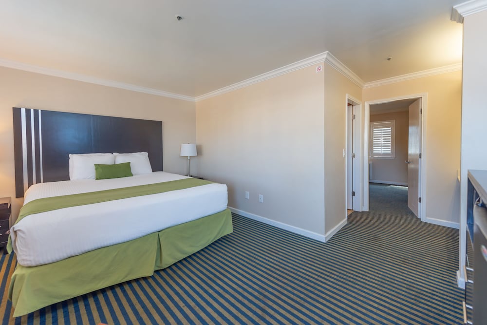Ocean Pacific Lodge - photo 19