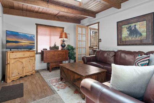 Comstock Cabin by Rather Be Properties — 4-Star Luxury Hotel in Big Bear Lake, United States