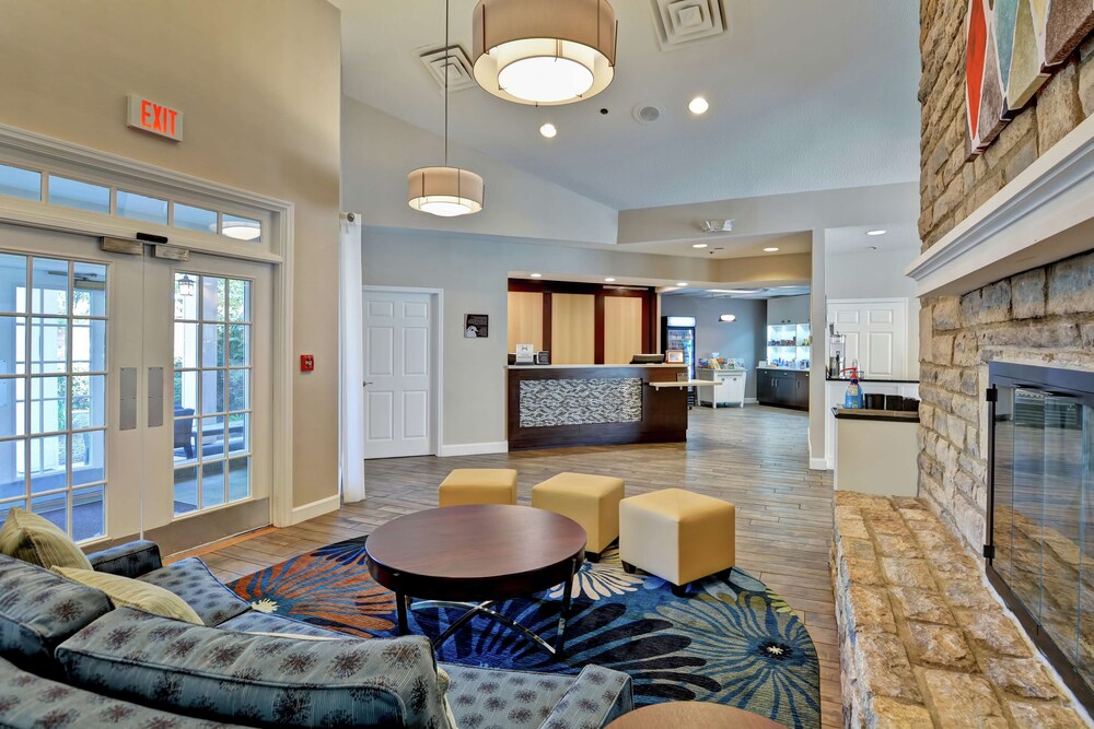 Staybridge Suites Columbus Worthington - photo 2