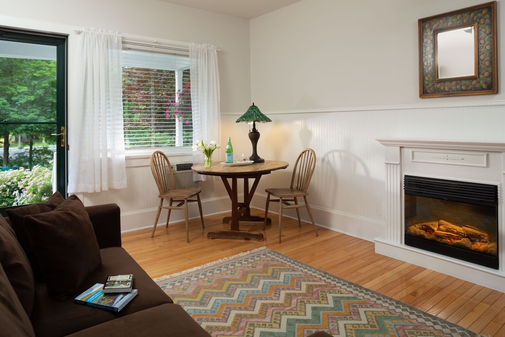 The Woodstock Inn on the Millstream - photo 36
