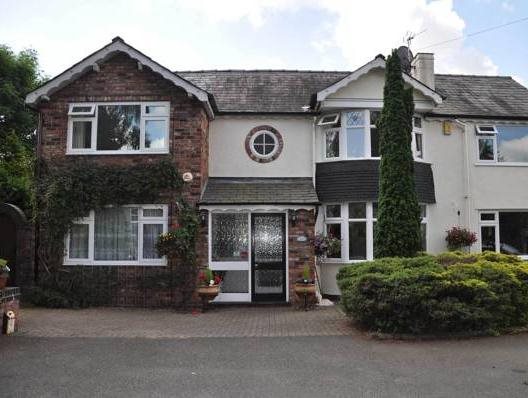 The Hinton Guest House — 4-Star Luxury Hotel in Knutsford, United Kingdom
