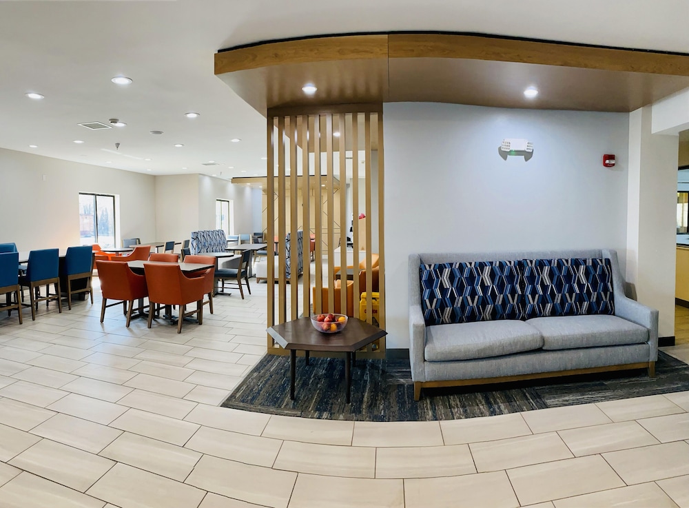 Holiday Inn Express Hotel & Suites Plymouth by IHG - photo 56