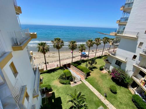 Apartment Overlooking the Beach — 4-Star Luxury Hotel in Marbella, Spain