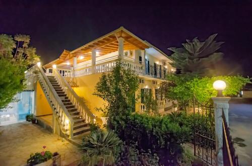Kapetanios Luxury — Agios Georgios