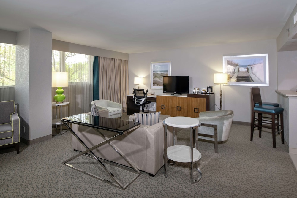 DoubleTree by Hilton Hotel Jacksonville Airport - photo 18