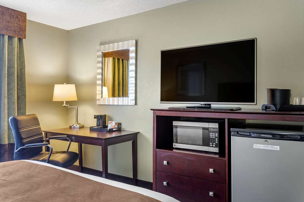 Quality Inn St. Robert Ft. Leonard Wood - photo 12
