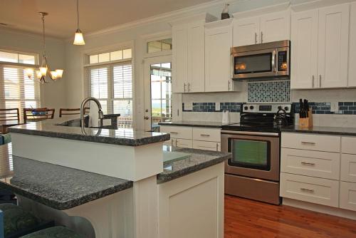 Nexta C by Oak Island Accommodations - photo 14