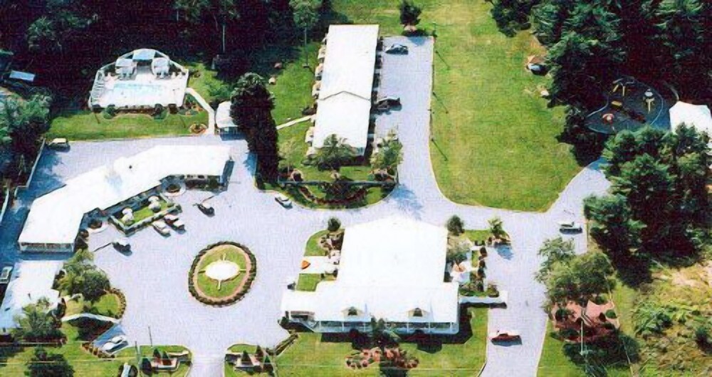Colonel Williams Resort and Suites - photo 23