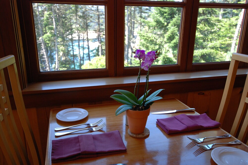 The Stanford Inn By The Sea Eco Resort - photo 50