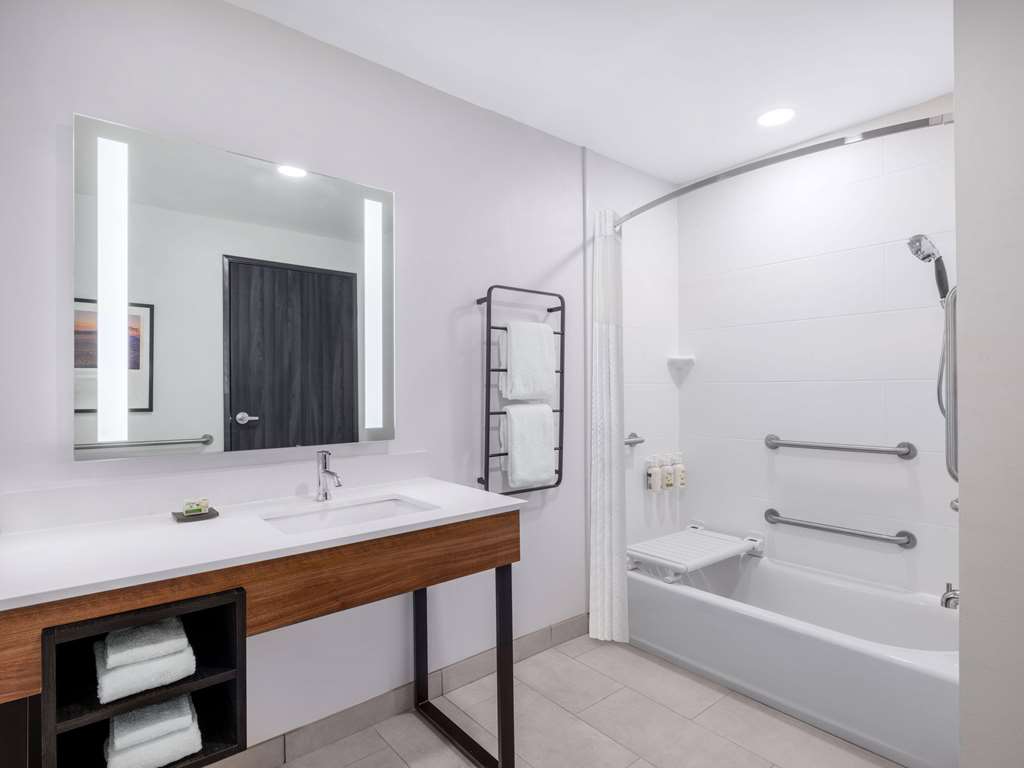 La Quinta by Wyndham Chelsea Birmingham — hotel in Chelsea