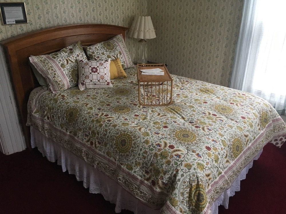 The Colonial Motel - photo 19