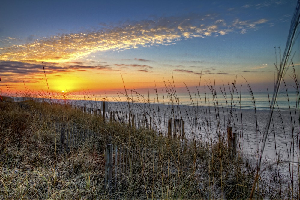 Hampton Inn & Suites Destin - photo 41