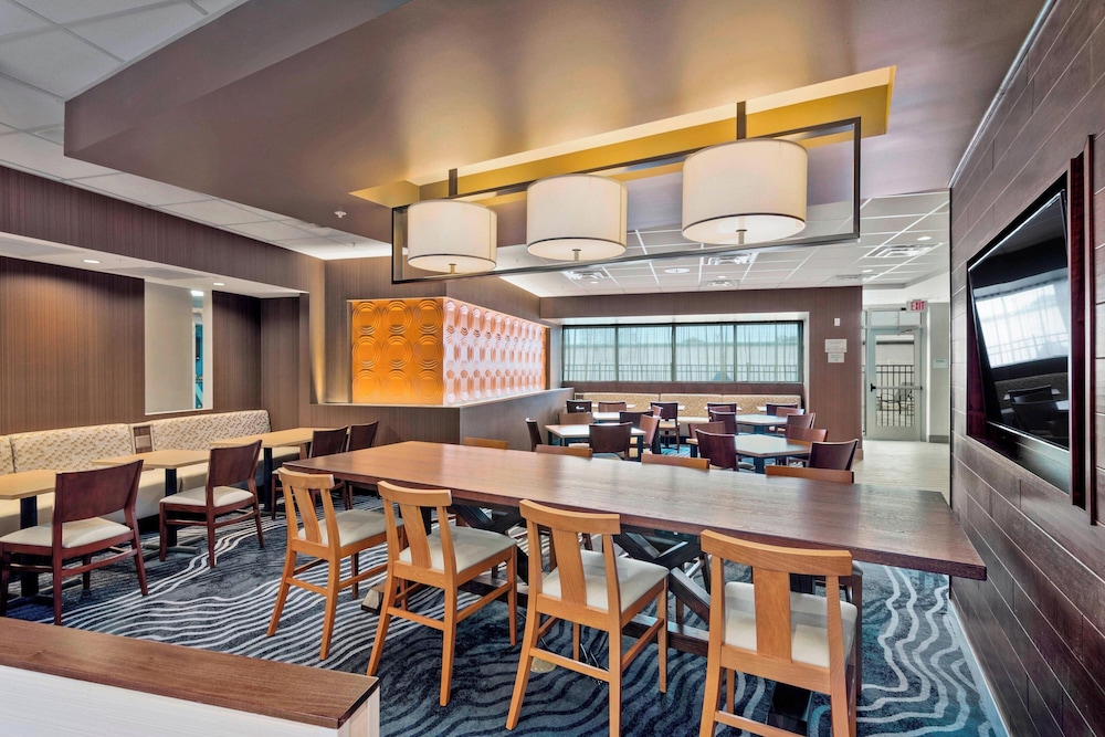 Fairfield by Marriott Inn & Suites St Petersburg North - photo 29