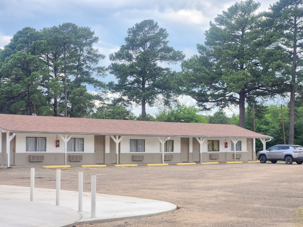 Clear Lakes Inn - photo 22